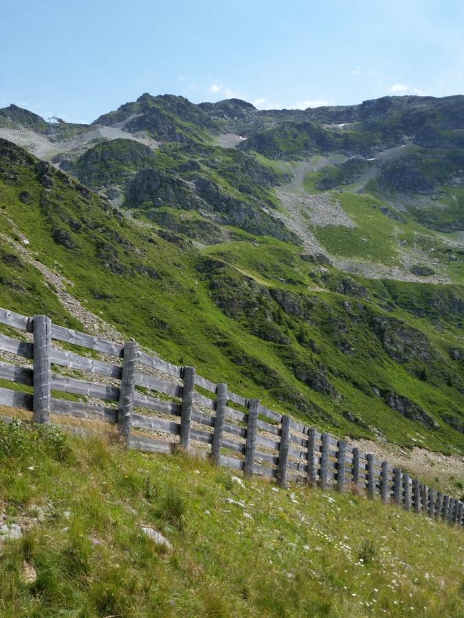 Vvf Les 7 Laux Massif De Belledonne Hotel พราพูเตล ภายนอก รูปภาพ