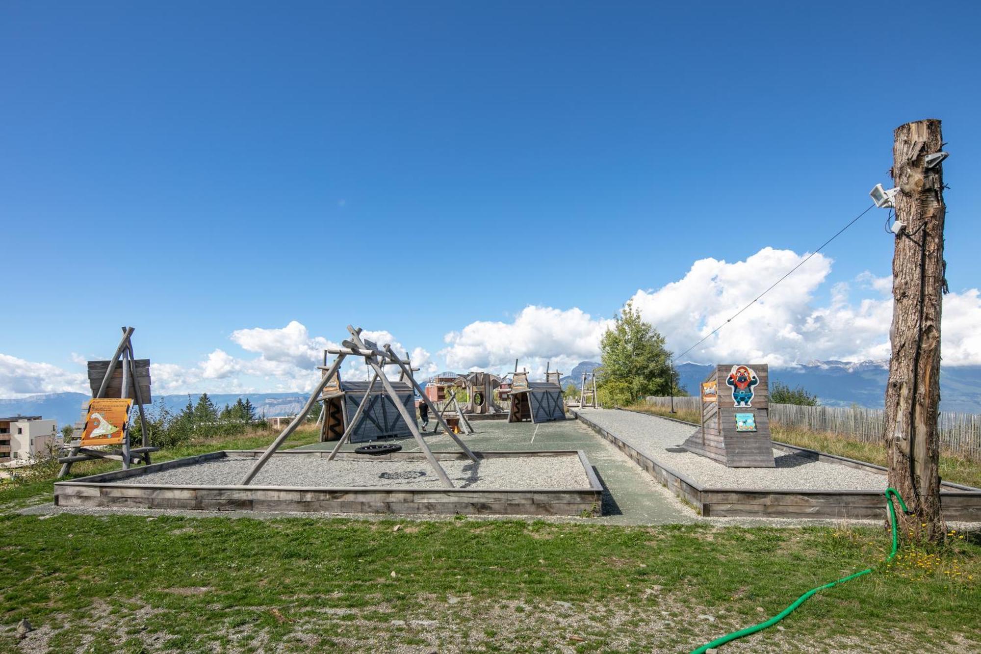 Vvf Les 7 Laux Massif De Belledonne Hotel พราพูเตล ภายนอก รูปภาพ