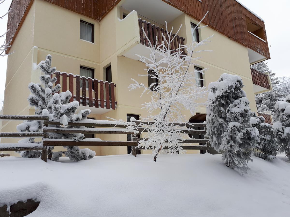 Vvf Les 7 Laux Massif De Belledonne Hotel พราพูเตล ภายนอก รูปภาพ